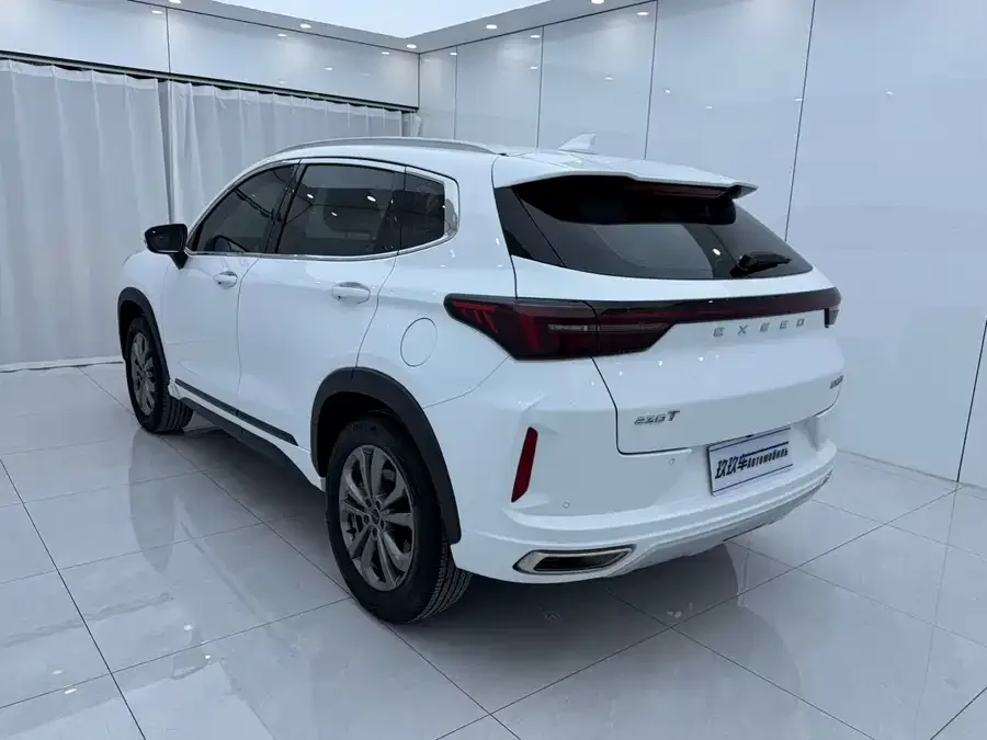 Exeed LX Xingtu Zhuifeng 2022 Riding the Wind and Waves Edition 1.5T CVT Good Things Peanut Edition 2023 — миниатюра 2