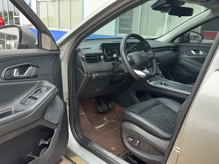 Exeed TXL Xingtu Lingyun 2023 300T 2WD Star Edition 2023 — миниатюра 3