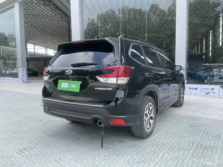 Subaru Forester 2022 Forester 2.0i AWD Luxury Edition 2022 — миниатюра 2