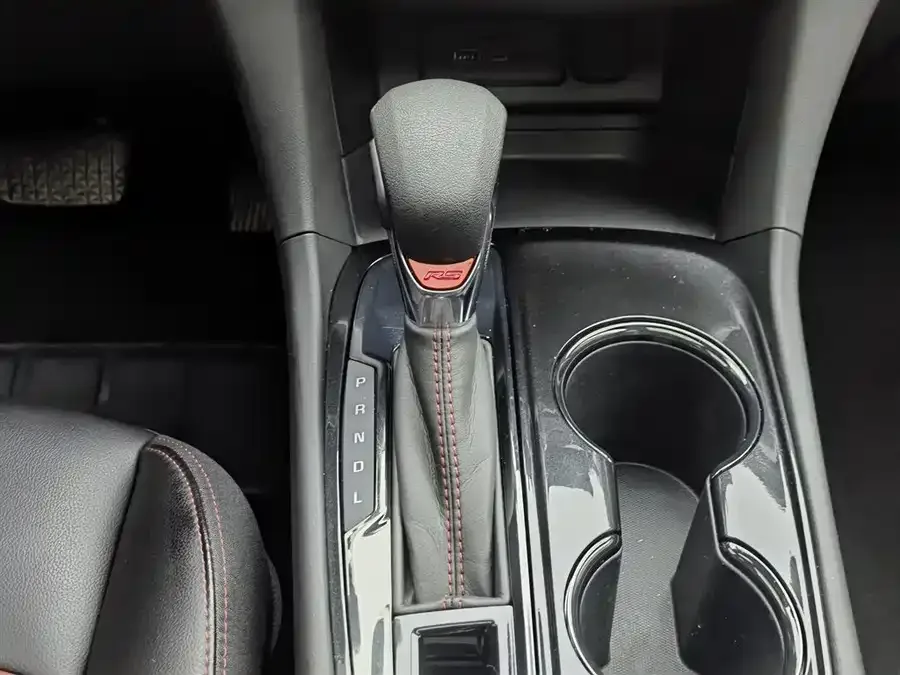 Chevrolet Equinox Explorer 2023 light hybrid 2.0T RS smart expansion version 2024 — миниатюра 4