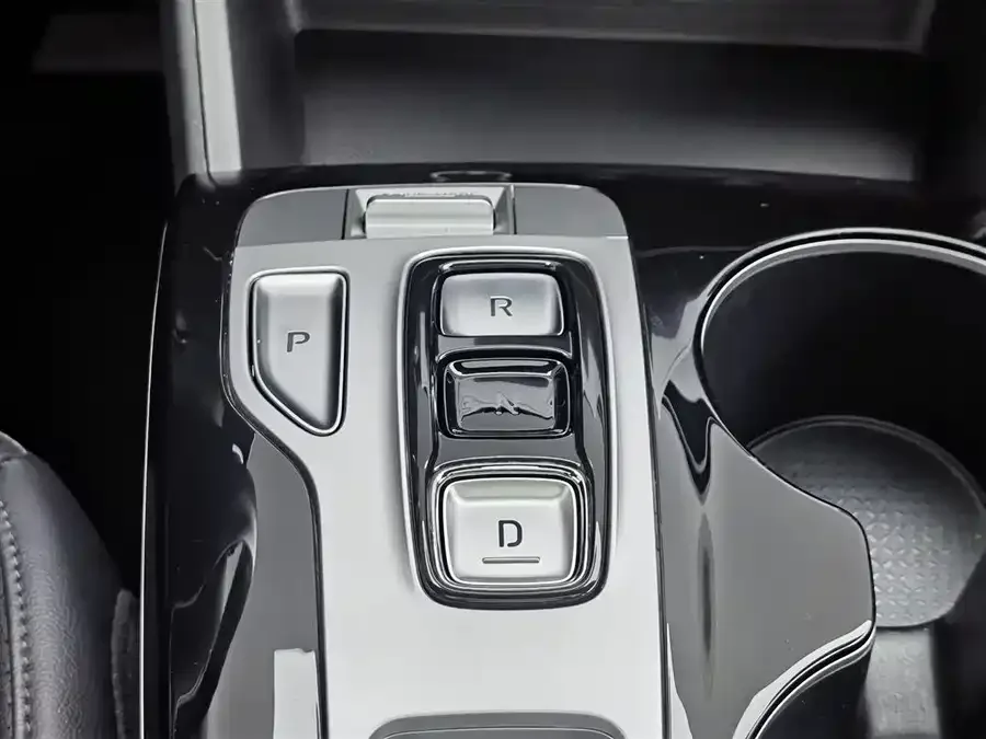 Hyundai tucson l Tucson 2023 Tucson L 1.5T Automatic 2WD GLX Elite Edition 2023 — миниатюра 4