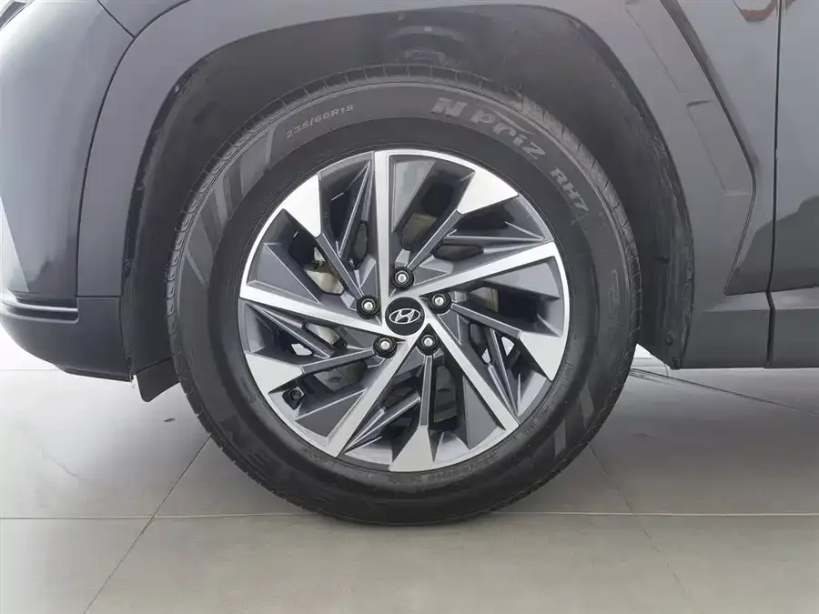 Hyundai tucson l Tucson 2023 Tucson L 1.5T Automatic 2WD GLX Elite Edition 2023 — миниатюра 5