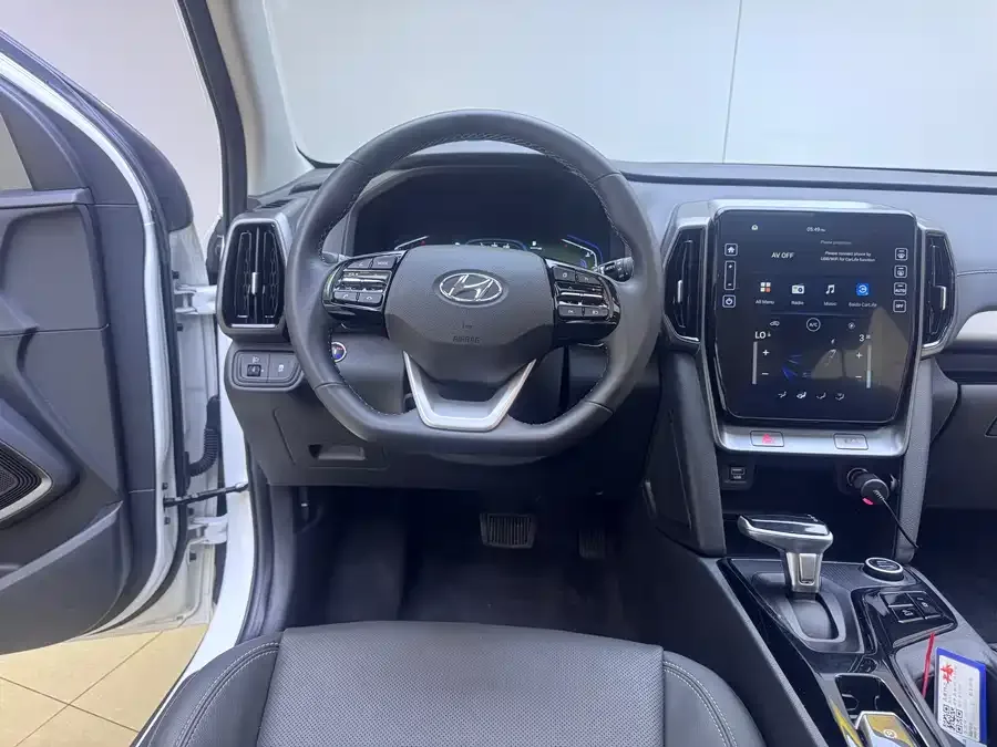 Hyundai Beijing ix35 Beijing Hyundai ix35 2021 240TGDi DCT 2WD GLS Leading Edition 2022 — миниатюра 3