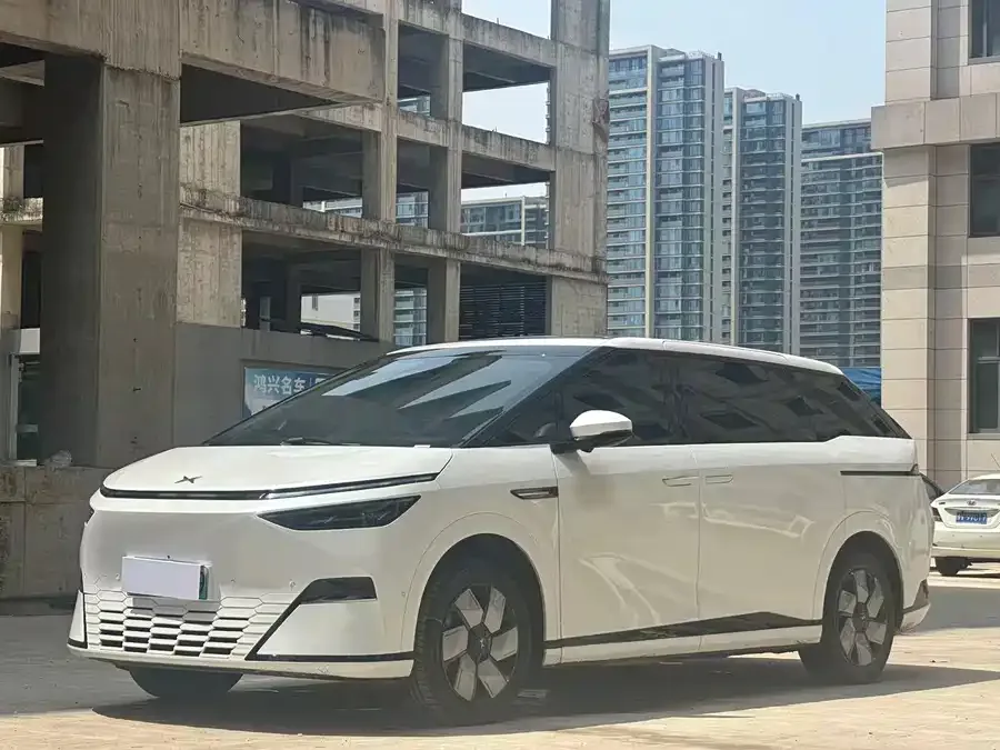 XPeng XPeng X9 2024