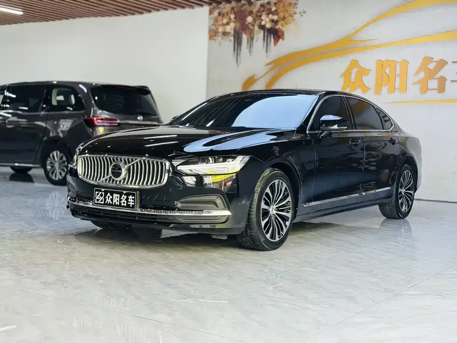 Volvo S90 2025