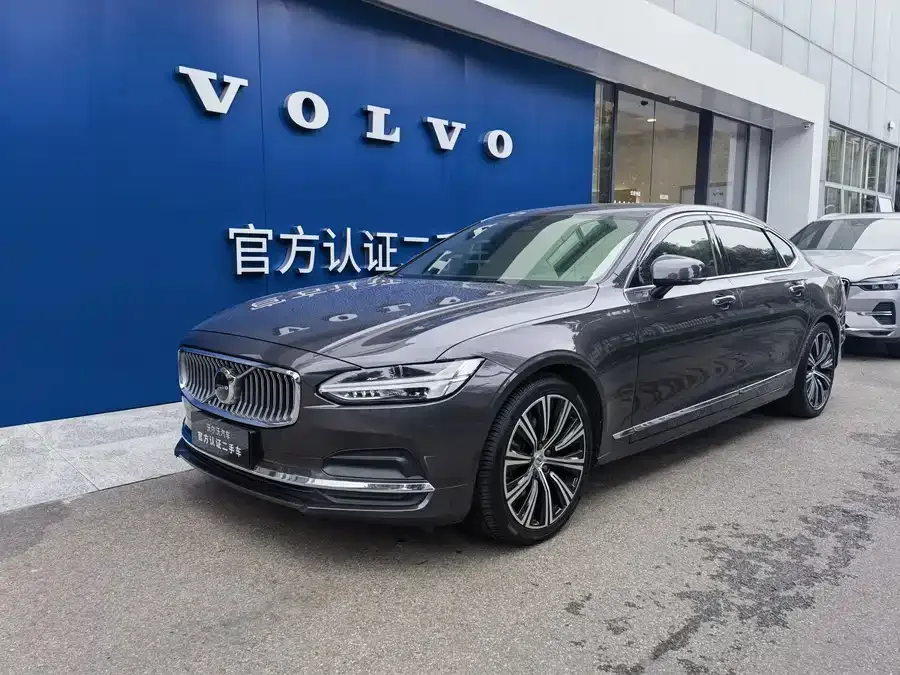 Volvo S90 2022