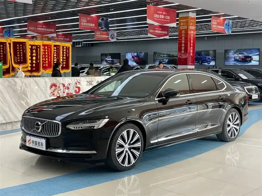 Volvo S90 2024