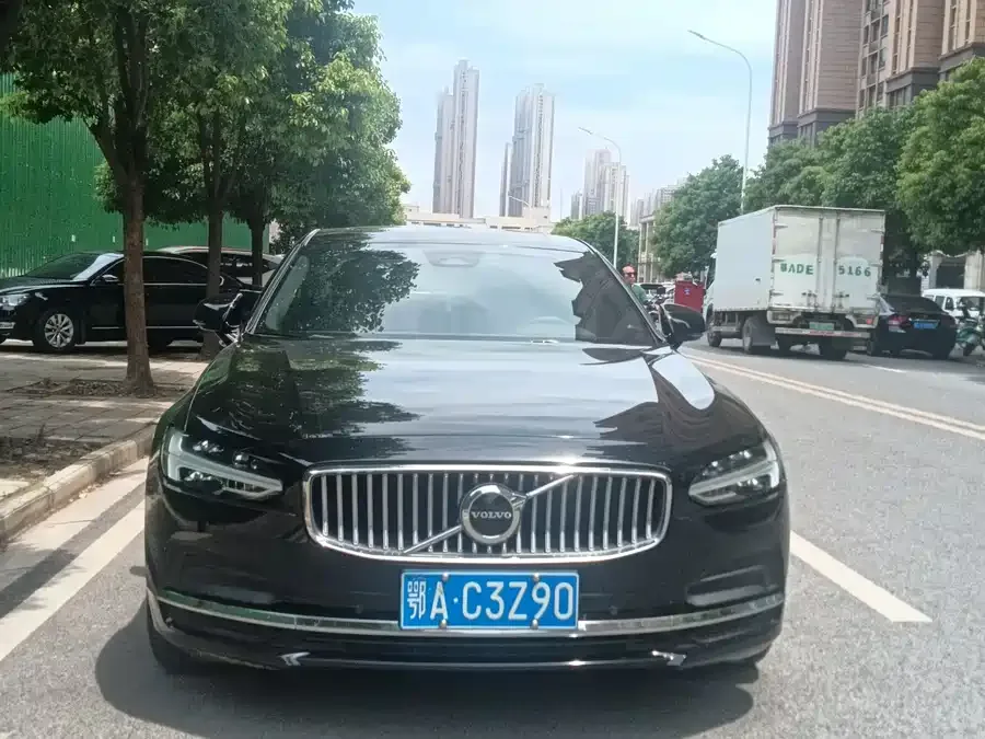 Volvo S90 2022
