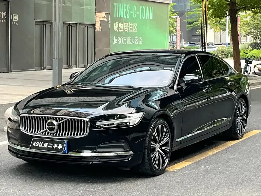 Volvo S90 2022