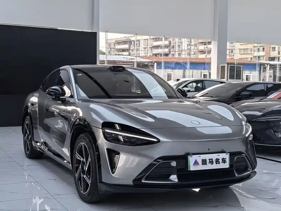 Xiaomi YU7 2025