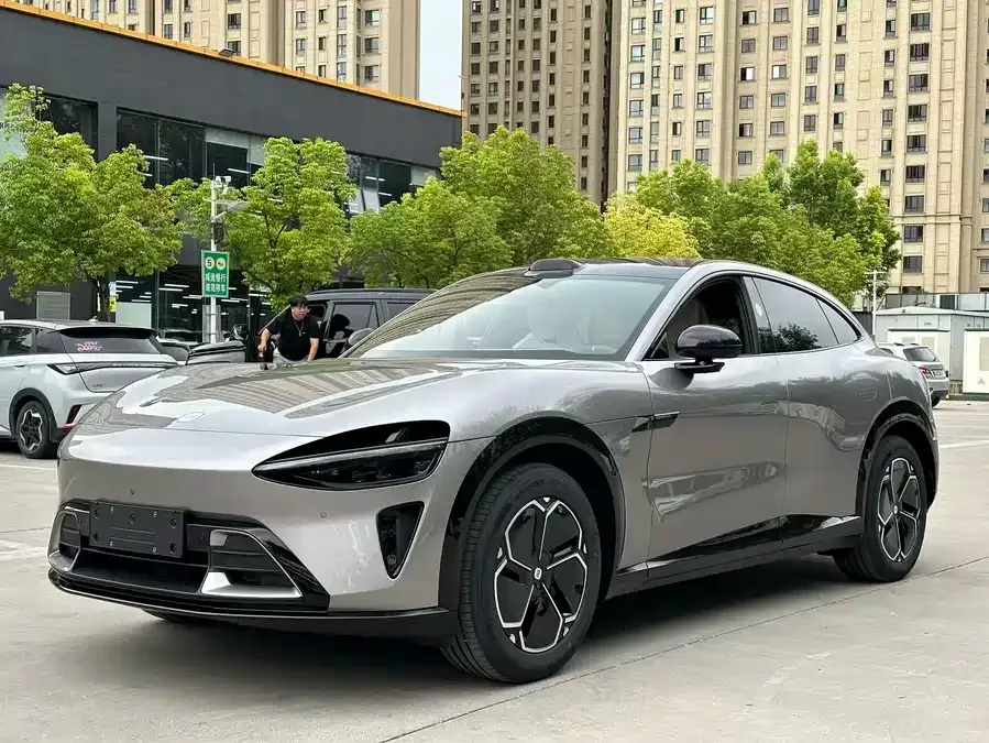 Xiaomi YU7 2025