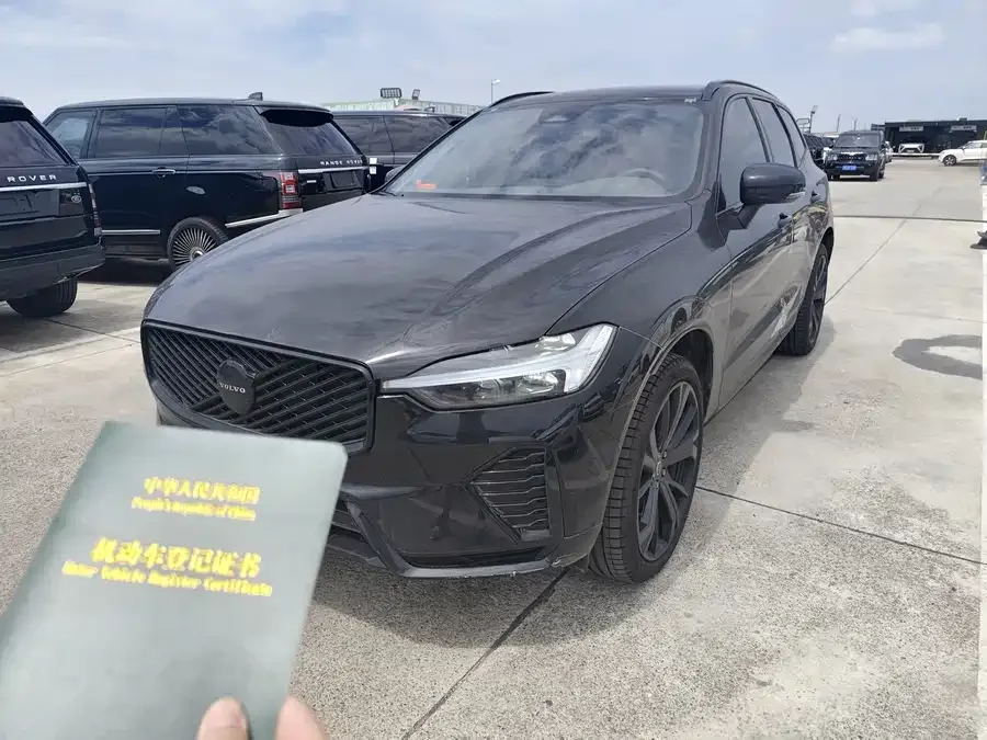 Volvo XC60 2025
