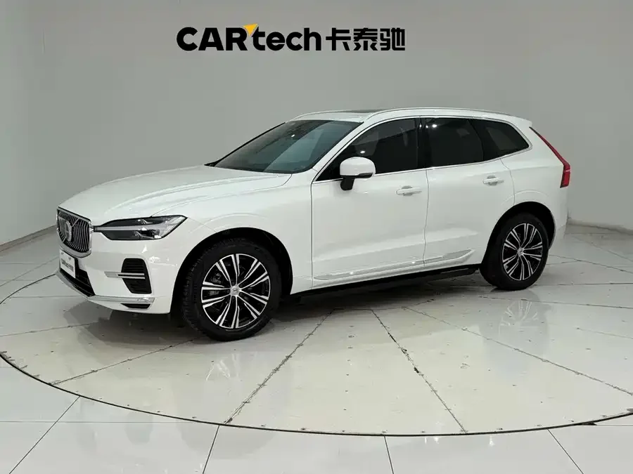 Volvo XC60 2022