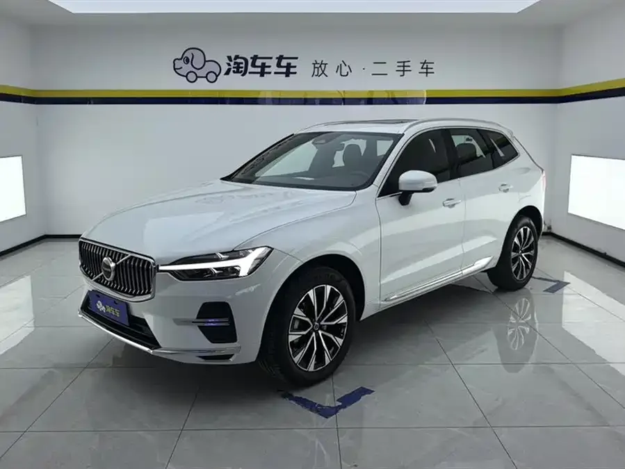 Volvo XC60 2025