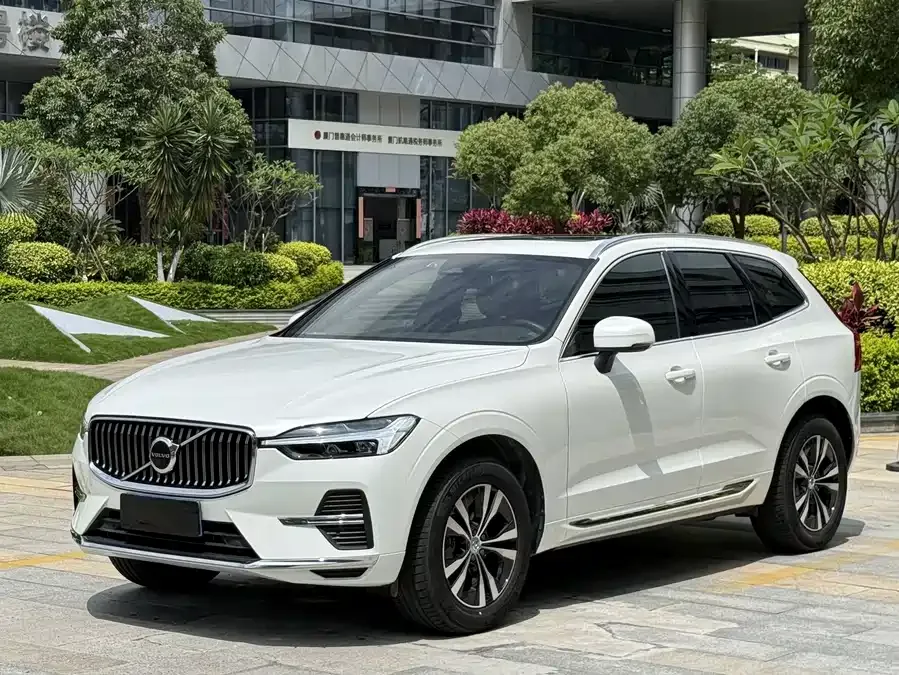 Volvo XC60 2022