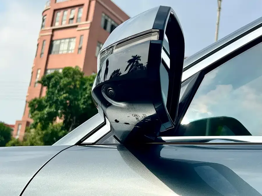 Geely Galaxy Starship 7 Galaxy Starship 7 2025 120km Navigator Edition 2024 — миниатюра 3