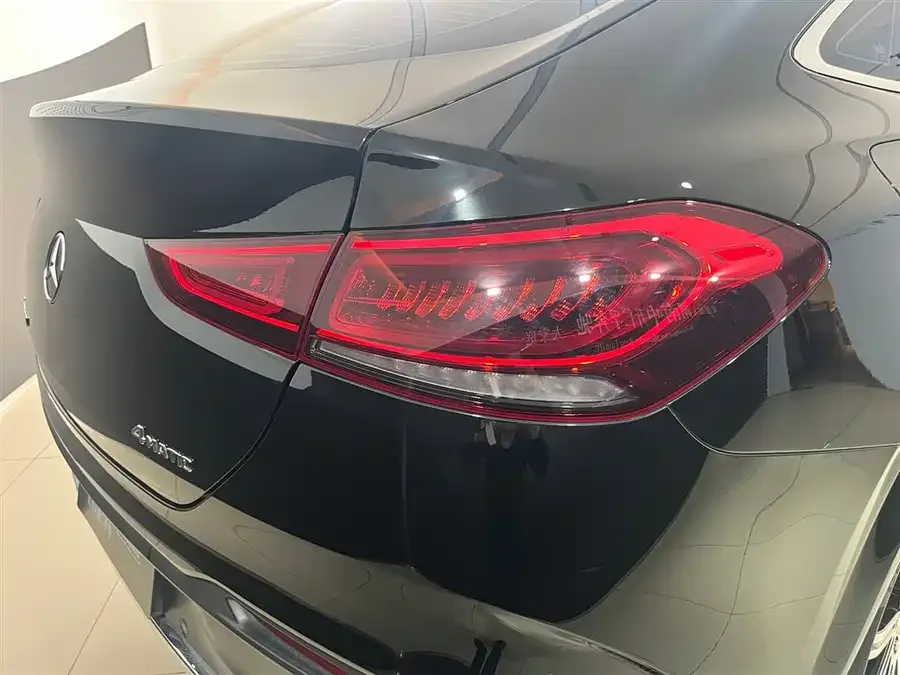 Mercedes-Benz GLE Coupe Mercedes-Benz GLE Coupe 2023 GLE 350 4MATIC Coupe SUV Fashion 2023 — миниатюра 5