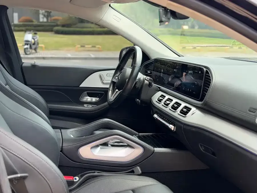 Mercedes-Benz GLE Coupe Mercedes-Benz GLE Coupe 2022 GLE 350 4MATIC Coupe SUV Luxury 2022 — миниатюра 3