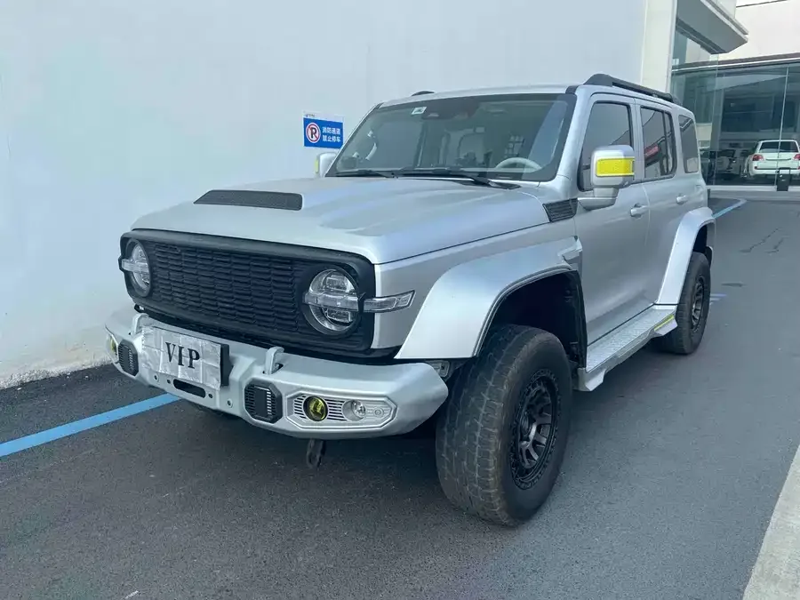 Tank 300 2022