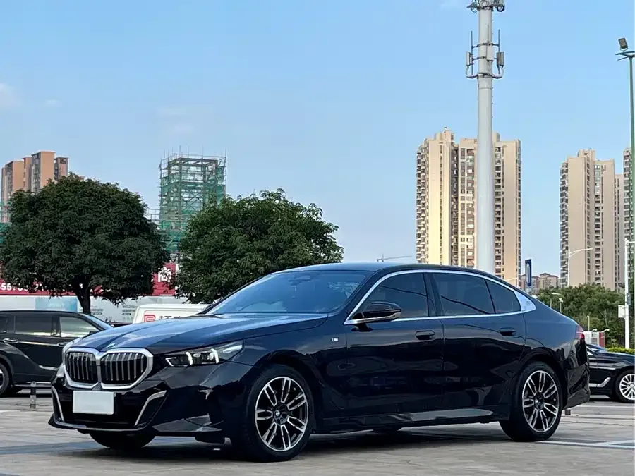 BMW 5 Series 2024