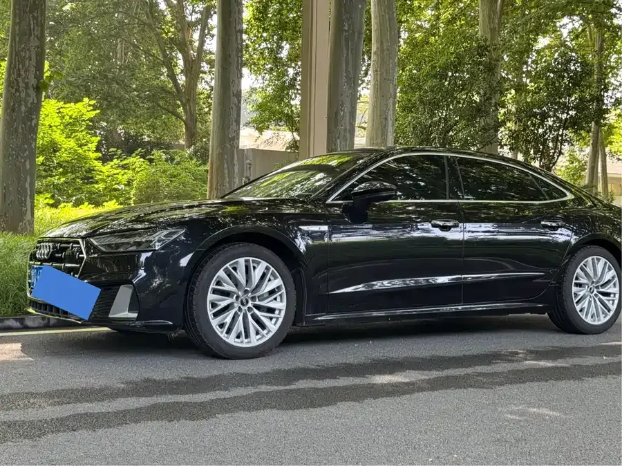 Audi A7L 2024