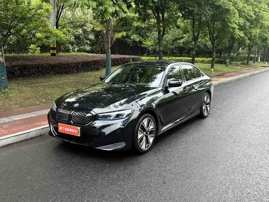 BMW i3 2025