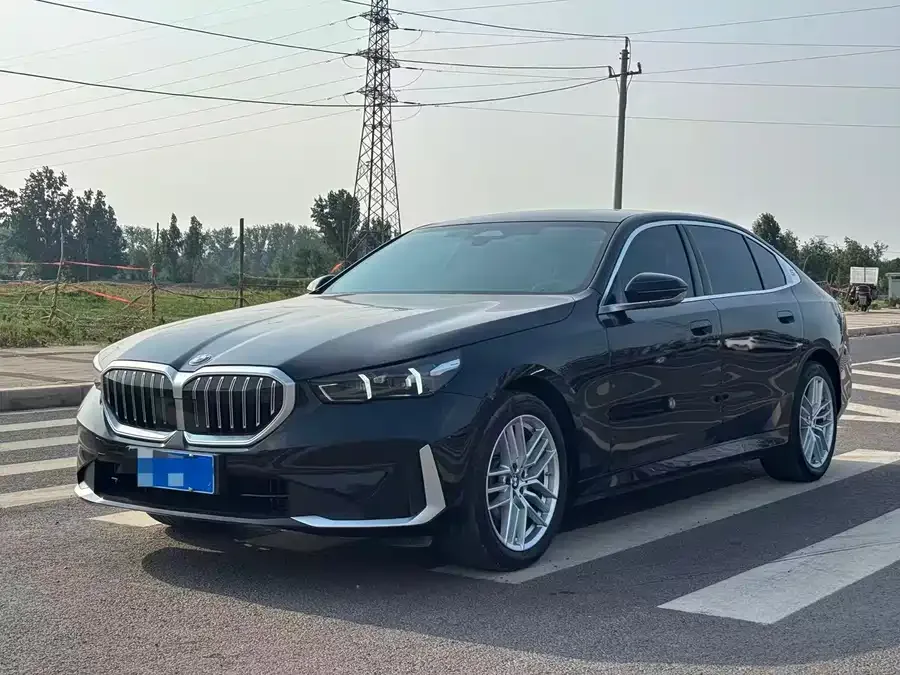 BMW 5 Series 2024