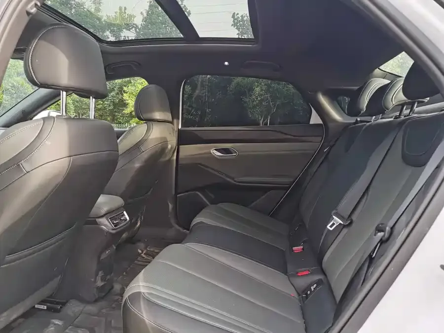 BYD Qin L Qin L 2025 EV 470KM Leading Edition 2025 — миниатюра 4