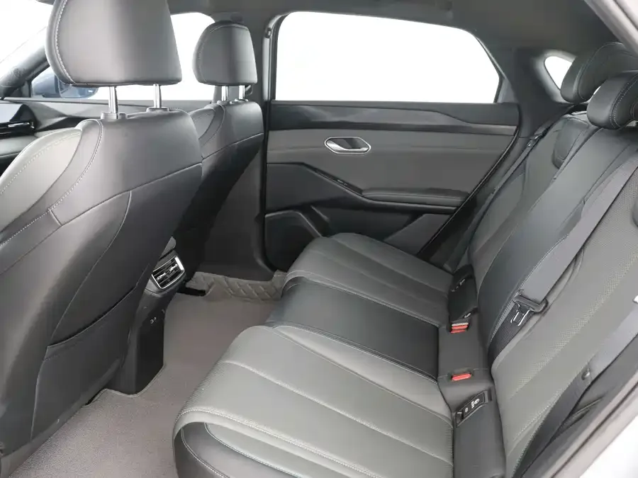 BYD Qin L Qin L 2025 EV 470KM Leading Edition 2025 — миниатюра 5