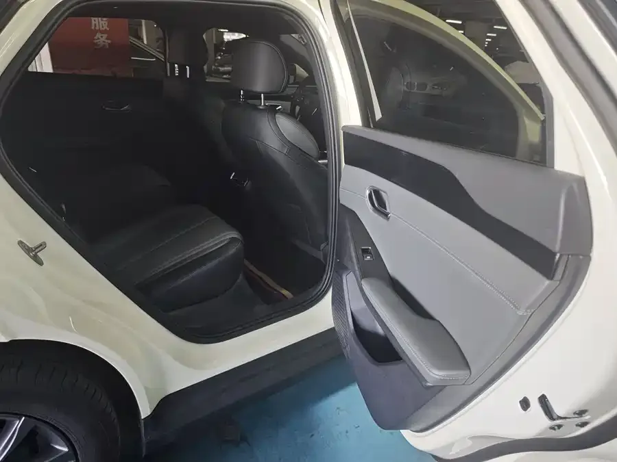 BYD Qin L Qin L 2025 EV 470KM Leading Edition 2025 — миниатюра 3