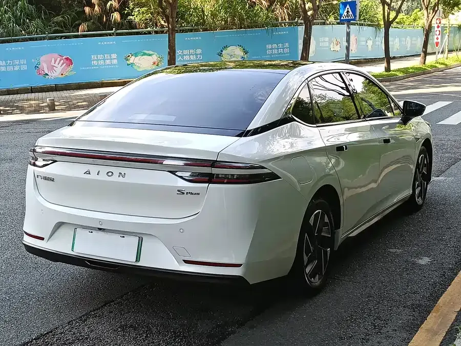 AION AION S Plus AION S Plus 2023 70 Smart Edition Lithium Iron Phosphate 2023 — миниатюра 2
