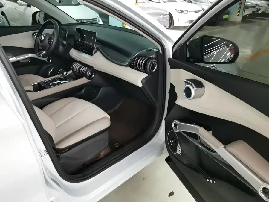 BYD Yuan Plus Yuan PLUS 2024 Honor Edition 430KM Leading Edition 2025 — миниатюра 2