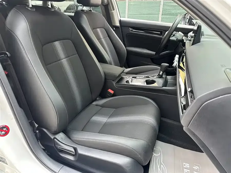 Honda CIVIC Civic 2025 240TURBO CVT Zhiqu Plus 2025 — миниатюра 3