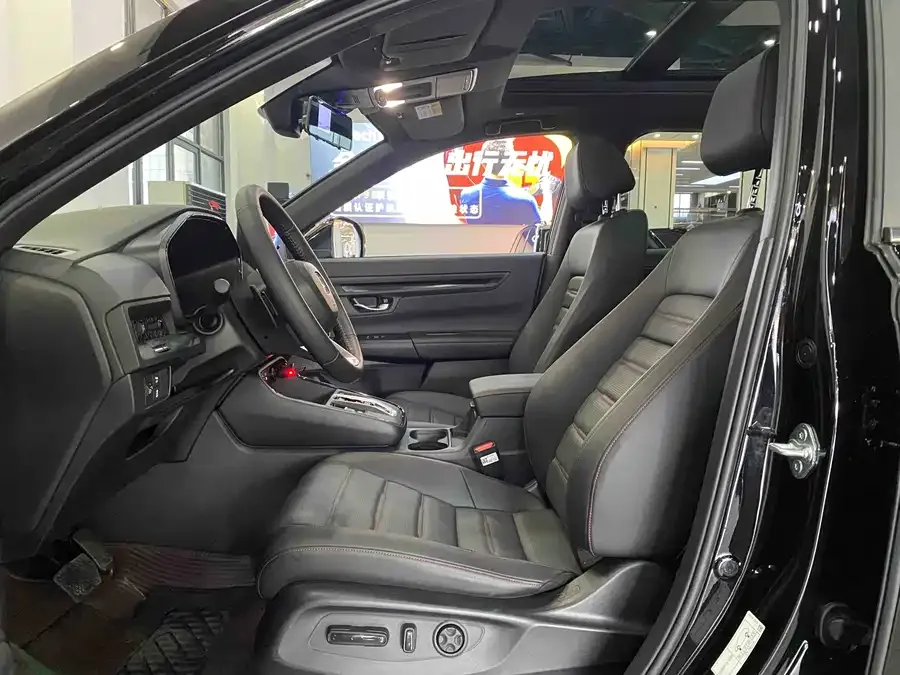 Honda CR-V 2024 2.0L e:HEV 2WD Zhiyi Edition 2025 — миниатюра 3
