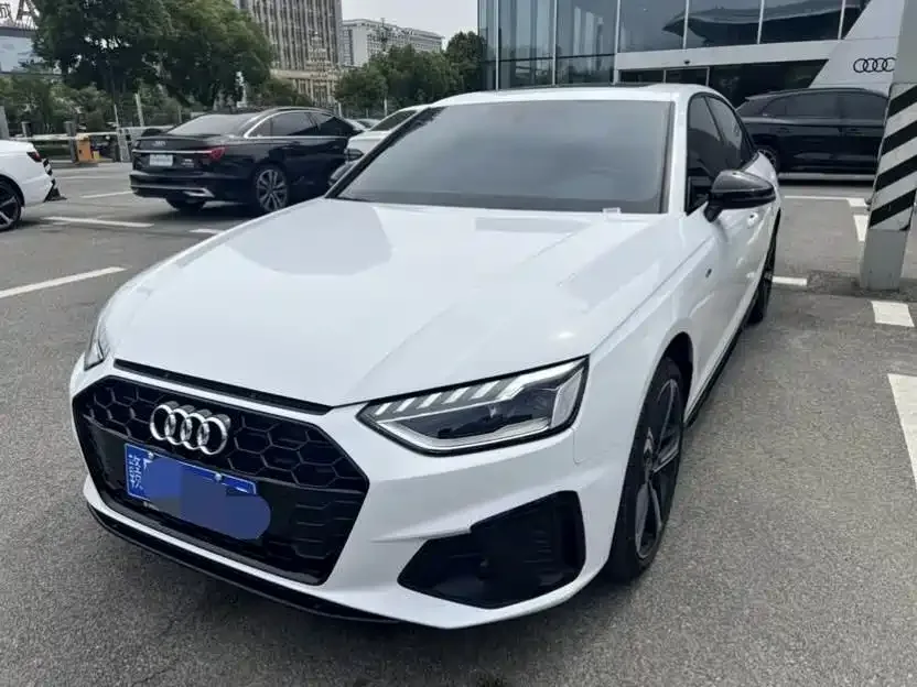 Audi a4 l 2025 2 million units Enjoyable Edition 40 TFSI Luxury Dynamic Edition 2025 — фото 1, купить с доставкой в Москву