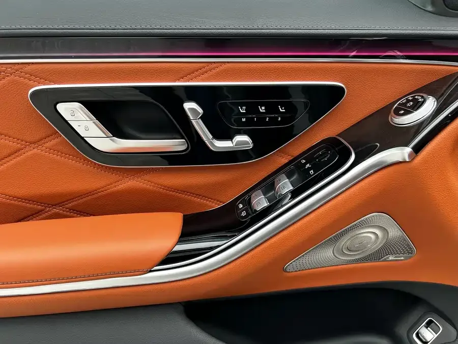 Mercedes-Benz Maybach S-Class Maybach S-Class 2024 S 480 4MATIC 2025 — миниатюра 3