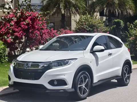 Honda VEZEL 2023 buy in Moscow
