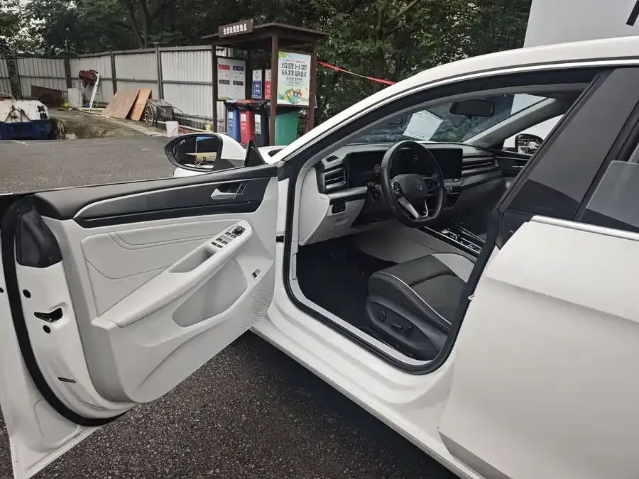 Volkswagen Lamando 2022 Lingdu Lingdu L 280TSI DSG Cool Edition 2022 — миниатюра 2