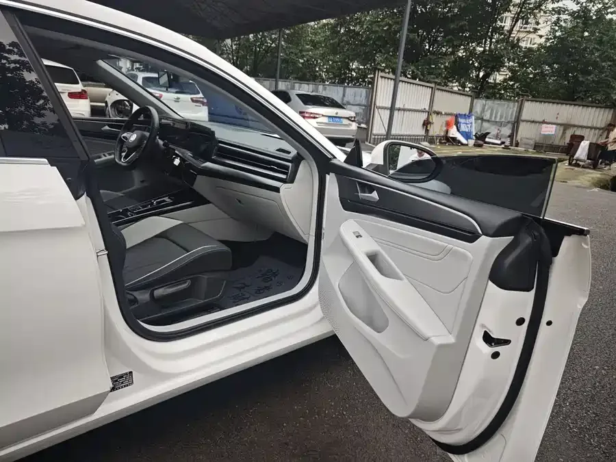 Volkswagen Lamando 2022 Lingdu Lingdu L 280TSI DSG Cool Edition 2022 — миниатюра 5