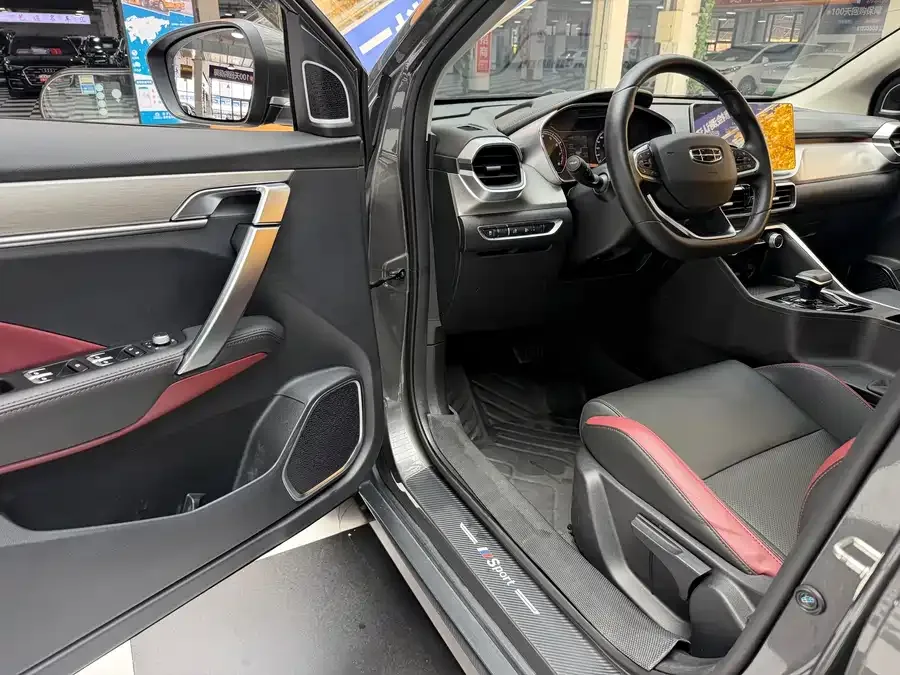 Geely Coolray SX11 Binyue 2021 1.4T DCT Platinum Edition 2022 — миниатюра 2
