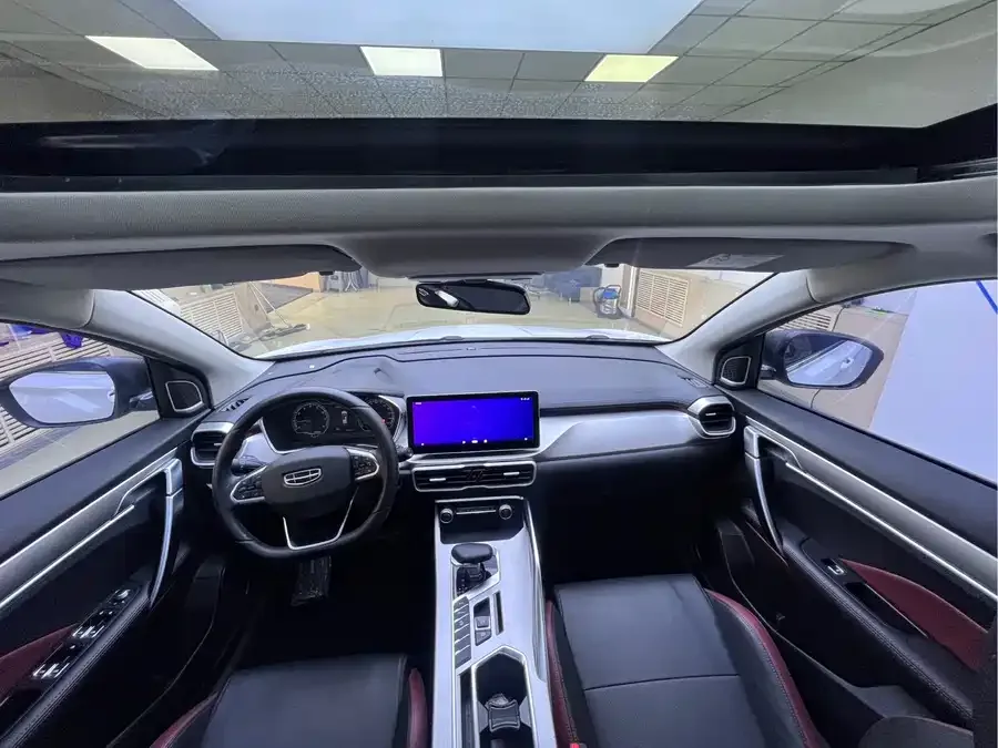 Geely Coolray SX11 Binyue 2021 1.4T DCT Platinum Edition 2022 — миниатюра 3