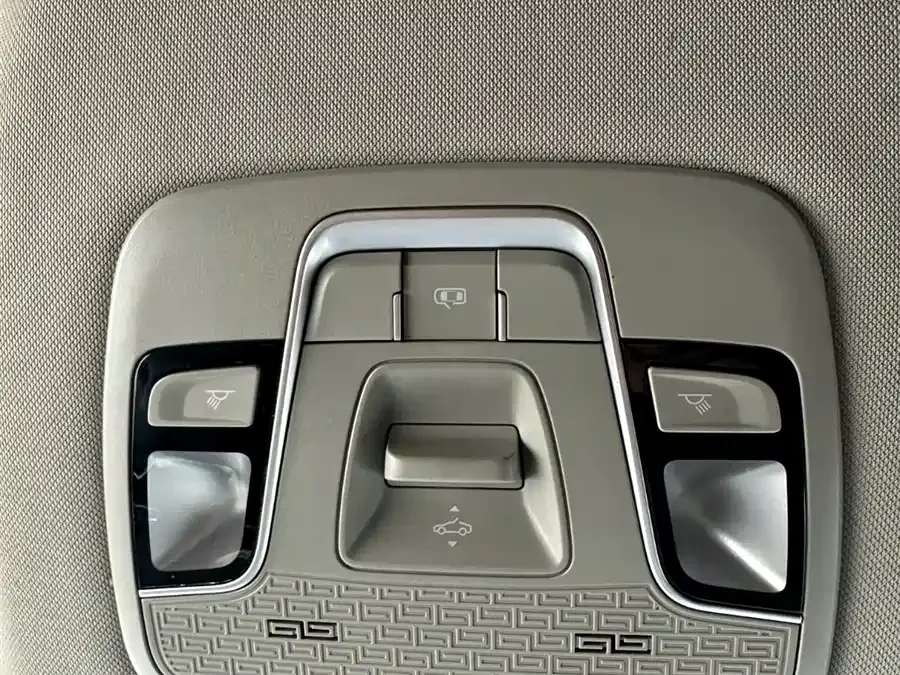 Geely Coolray SX11 Binyue 2021 1.4T DCT Diamond Edition 2022 — миниатюра 5
