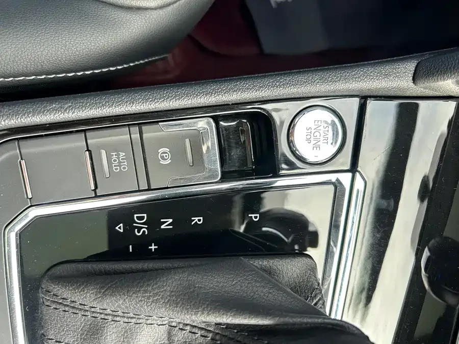 Volkswagen Lamando Lingdu 2021 facelift 280TSI DSG comfort version 2022 — миниатюра 5