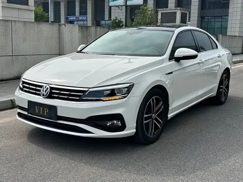 Volkswagen Lamando 2022 купить в Москве