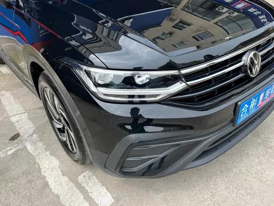 Volkswagen Tiguan L Tiguan L 2025 Outstanding Model 300TSI Automatic 2WD Longteng Edition 2025 — миниатюра 5