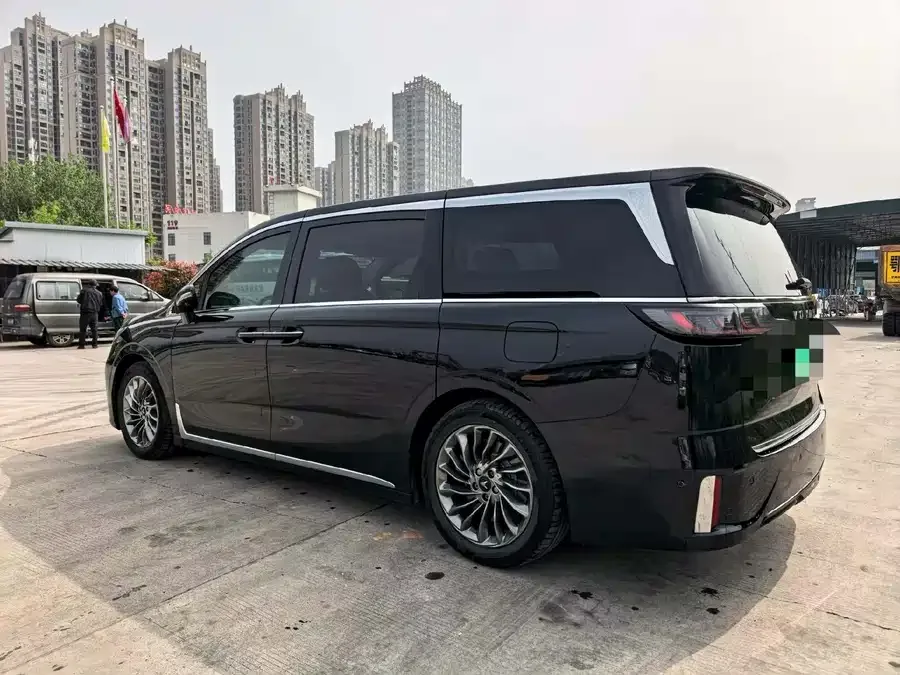 Voyah Lantu Dreamer 2022 Lantu Dreamer Low-Carbon Edition Dream+ Smart Package 2022 — миниатюра 2