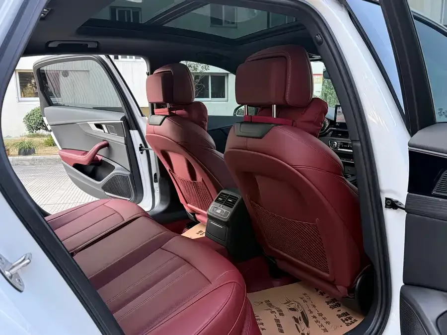 Audi a4 l 2024 40 TFSI luxury and dynamic model 2024 — миниатюра 3