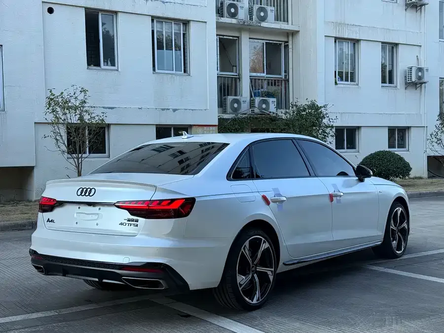 Audi a4 l 2024 40 TFSI luxury and dynamic model 2024 — миниатюра 4
