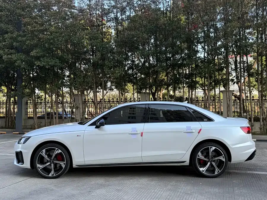 Audi a4 l 2024 40 TFSI luxury and dynamic model 2024 — миниатюра 5