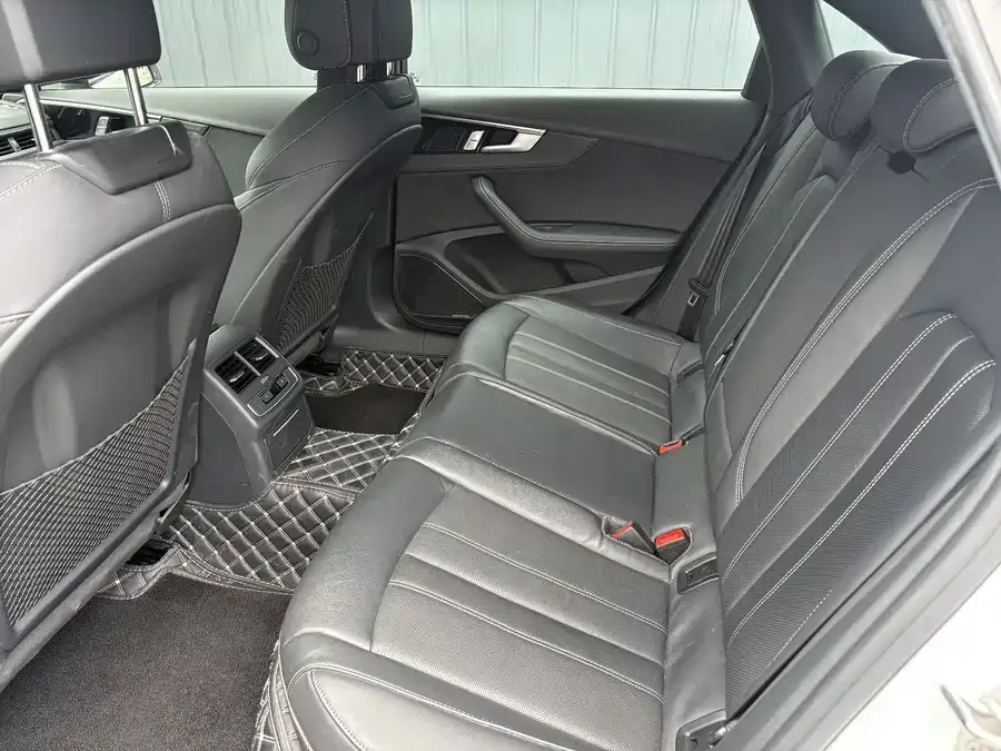 Audi a4 l 2024 40 TFSI luxury and dynamic model 2024 — миниатюра 2
